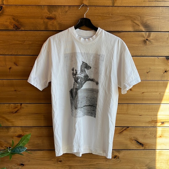 campfire couture Tops - Campfire Couture Historic Graphic Tee Size M